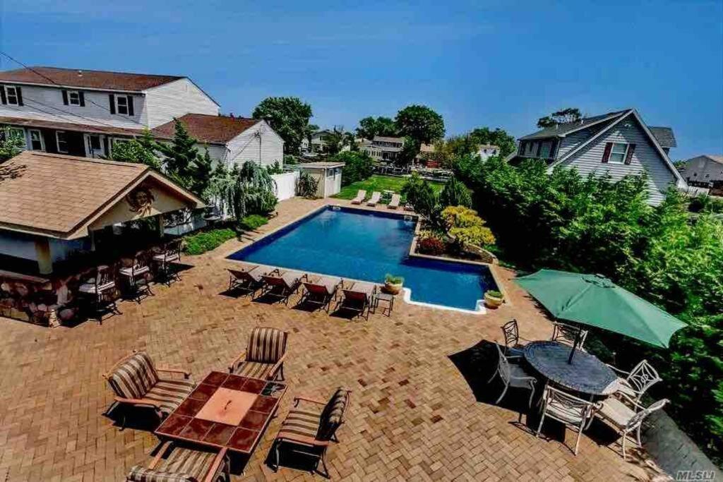 Waterfront Paradise On Long Island Villa Massapequa Exterior photo